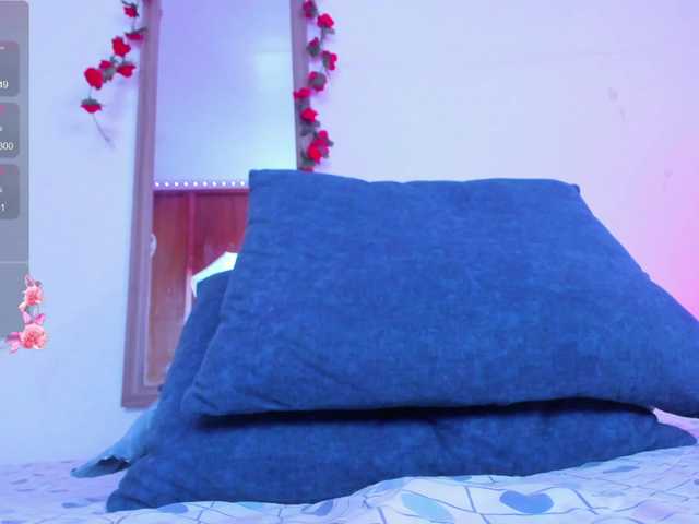 QueenLatina's BongaCams show and profile