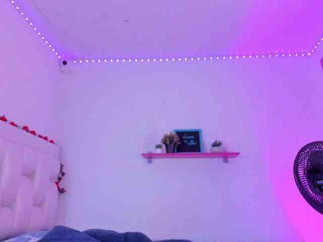 QueenLatina QueenLatina