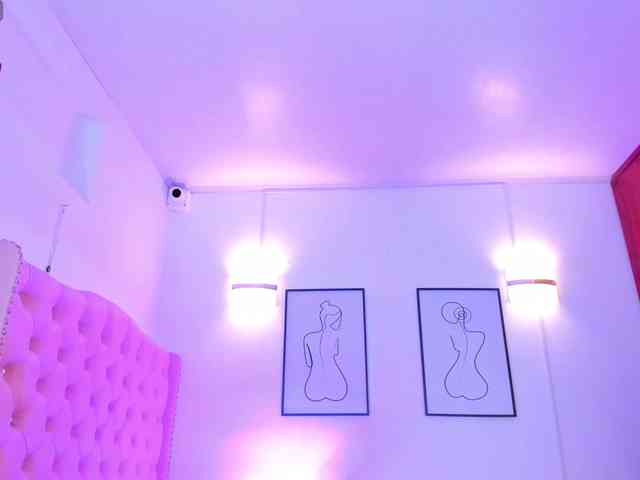 QueenLatina Live Webcam on BongaCams