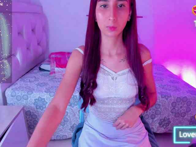 QueenLatina webcam