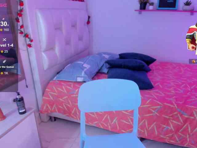 QueenLatina QueenLatina