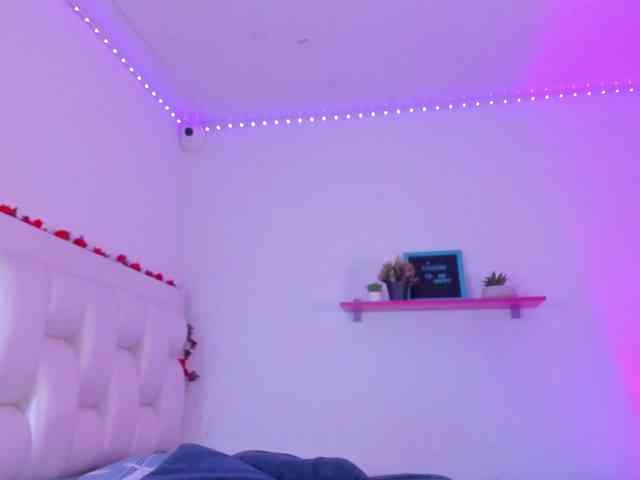 QueenLatina QueenLatina