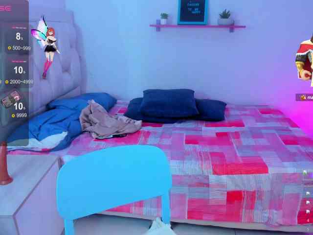 QueenLatina webcam