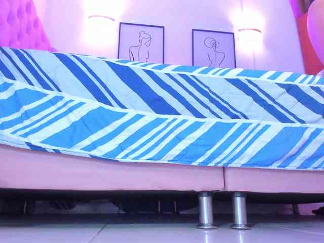 QueenLatina QueenLatina