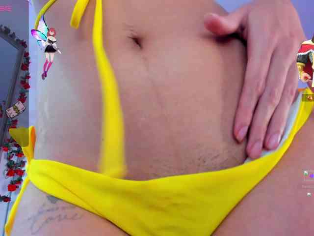 QueenLatina webcam