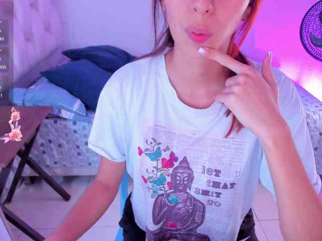 QueenLatina QueenLatina