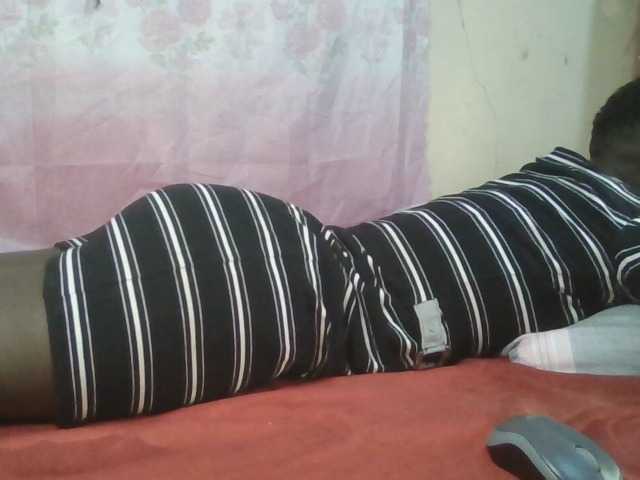 Hot-Sherry's BongaCams show and profile