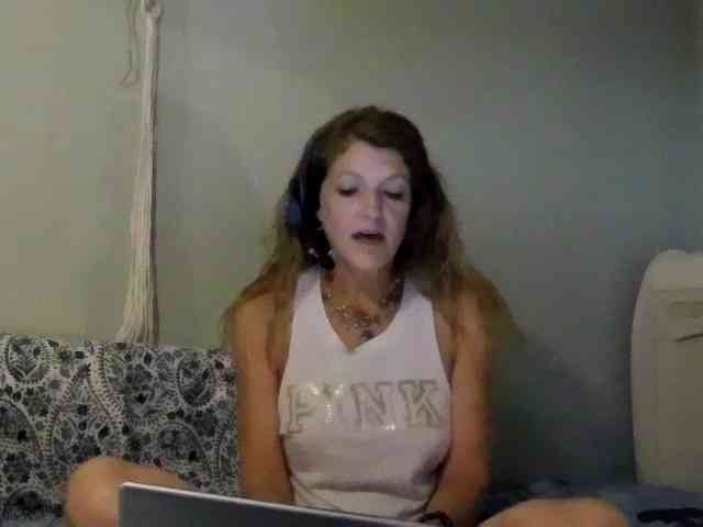 AMERICANBEAUTY webcam