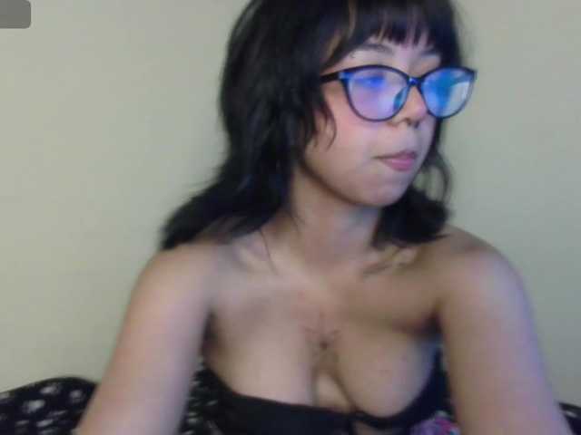  ShopiaFoxx chat room
