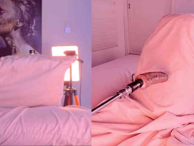 Mila-Moans webcam