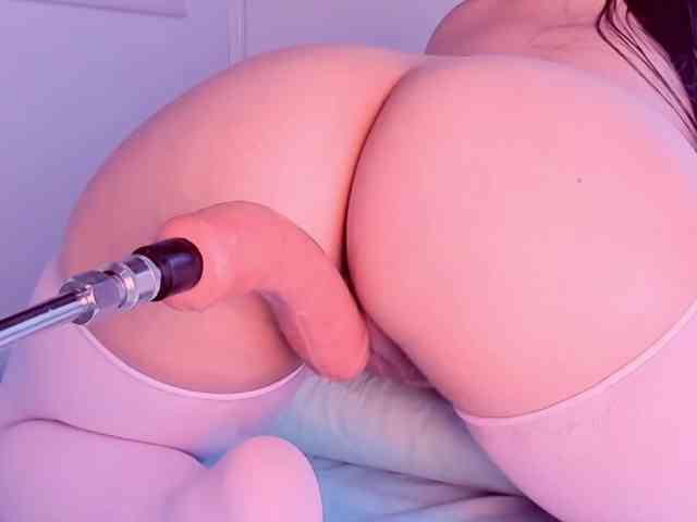 Curvy-Cutie webcam
