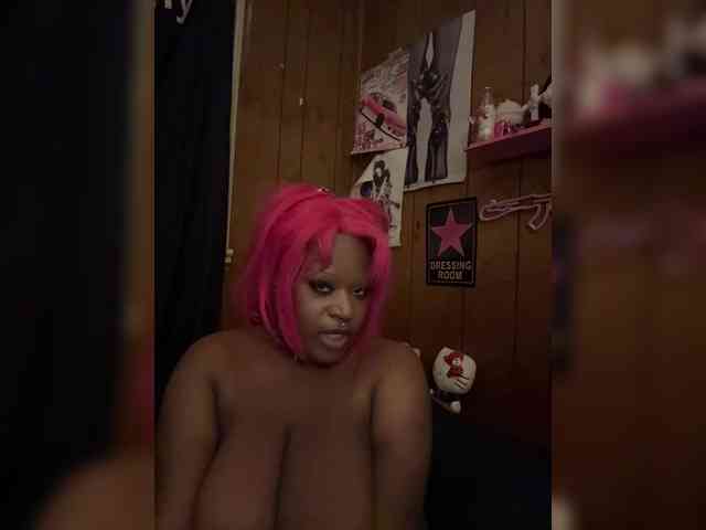 Ladylucid webcam
