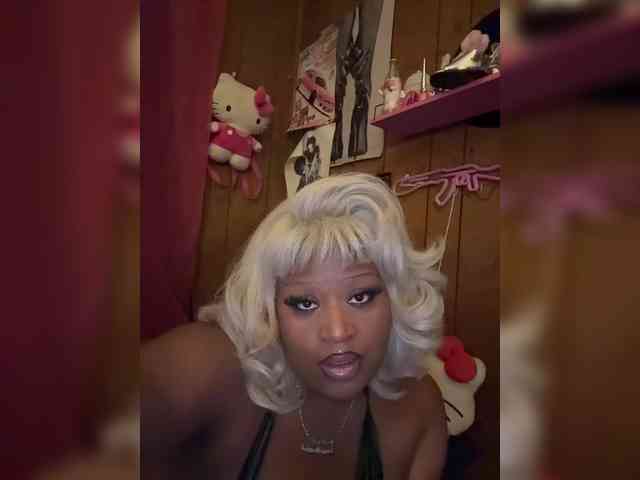 Ladylucid webcam