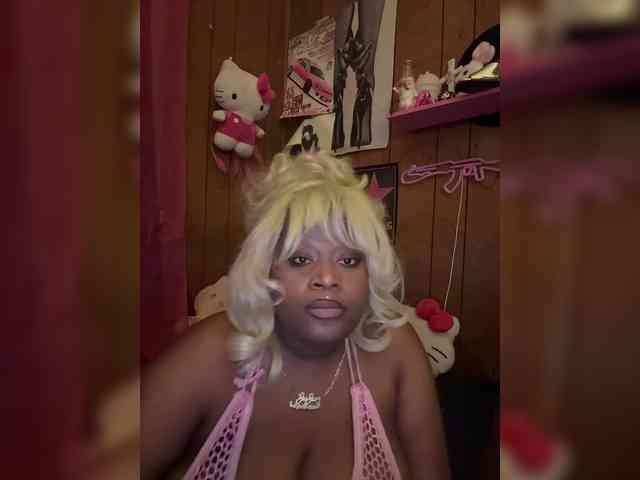 Ladylucid webcam