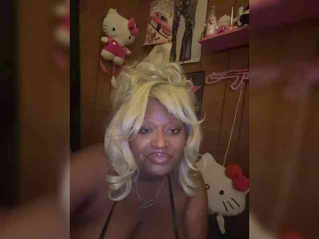 Ladylucid webcam