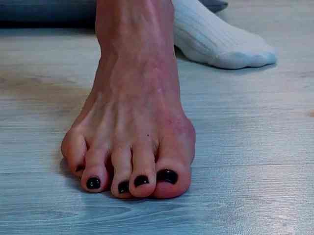 KrisHeels webcam