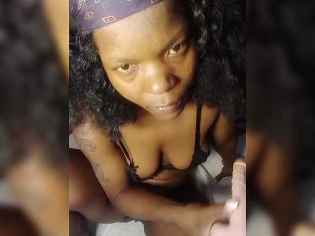 Marylb webcam bongacams model stream image