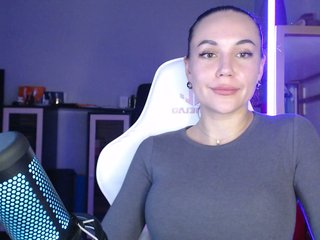 QWEENII Porn Show