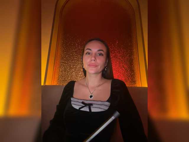 QWEENII's BongaCams show and profile