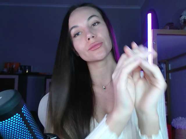 QWEENII's BongaCams show and profile