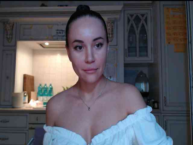 QWEENII webcam