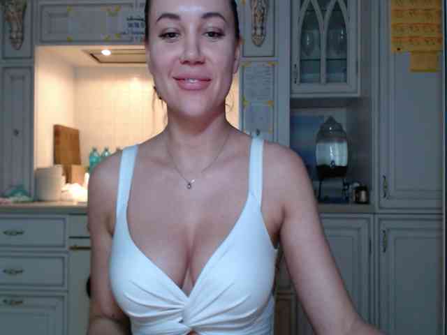 QWEENII webcam