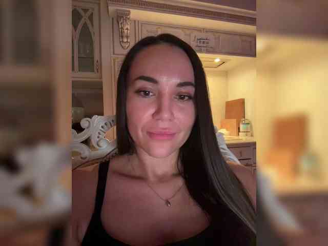 QWEENII webcam