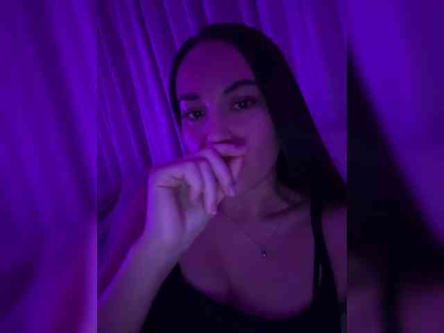 QWEENII webcam