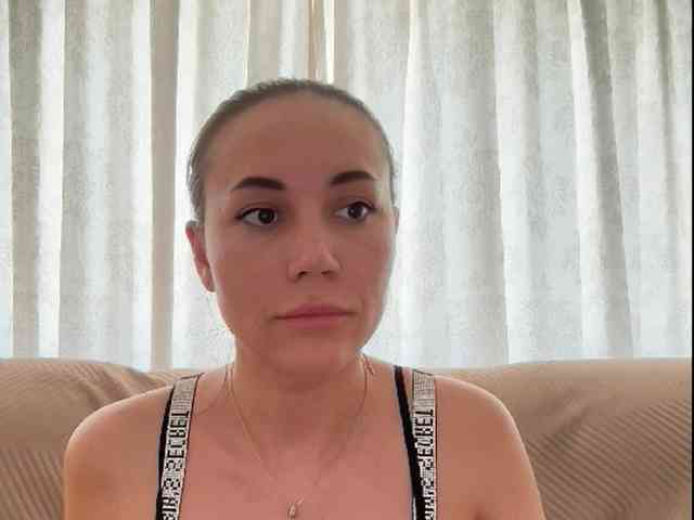 QWEENII webcam