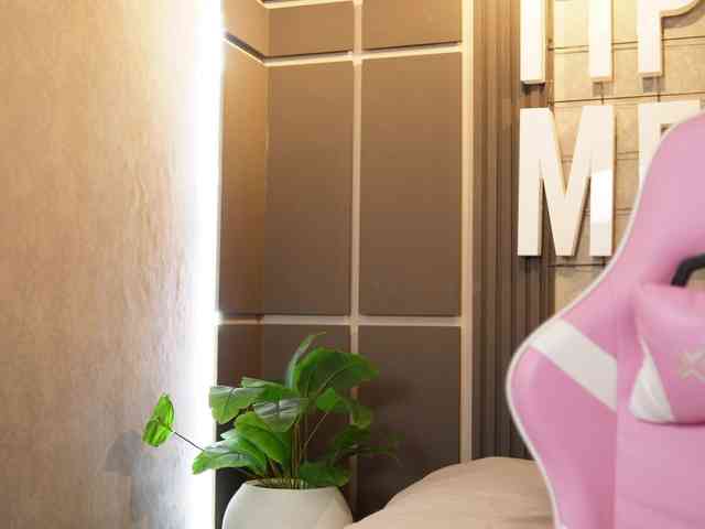 Модель: Parysscott