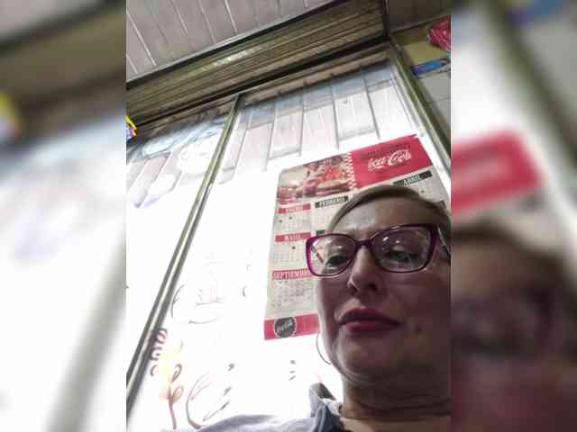 miatitsmature webcam