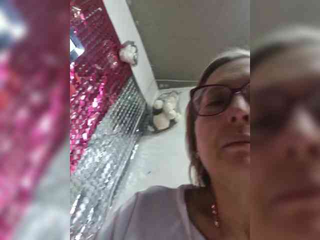 miatitsmature webcam