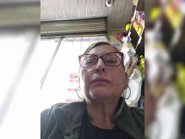 miatitsmature webcam