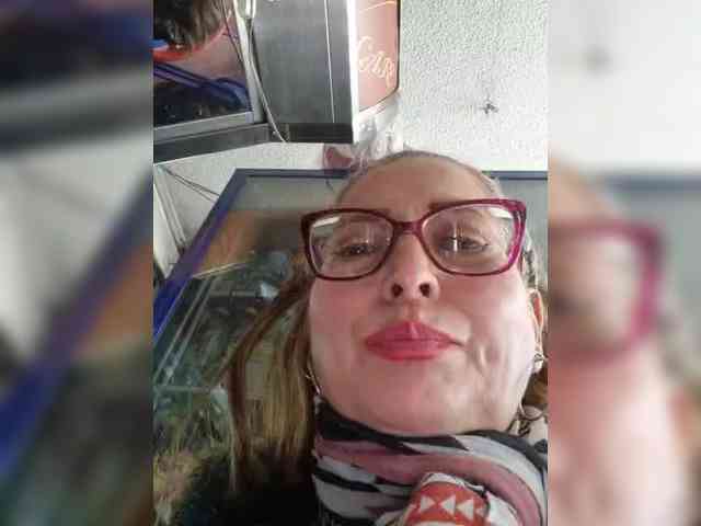 miatitsmature webcam
