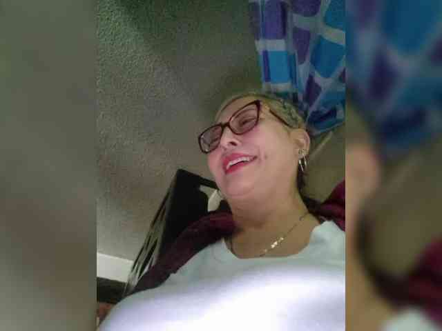 miatitsmature webcam