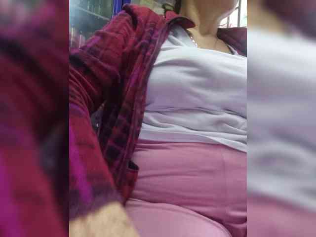 miatitsmature webcam