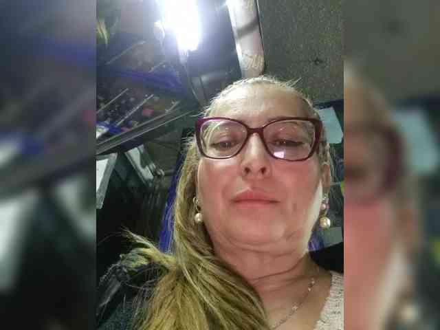 miatitsmature webcam