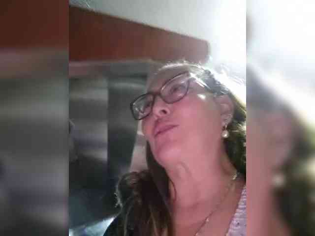 miatitsmature webcam