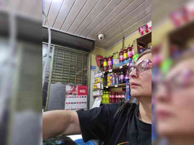 miatitsmature webcam