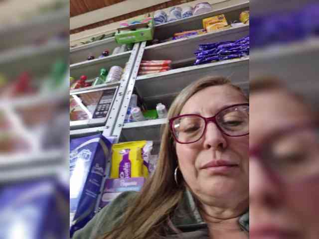 miatitsmature webcam