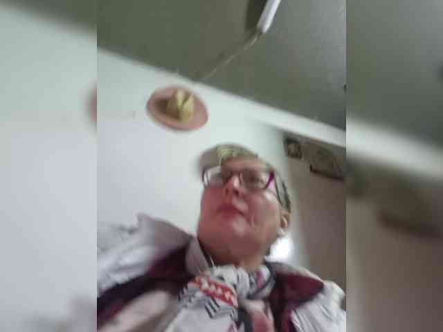miatitsmature webcam