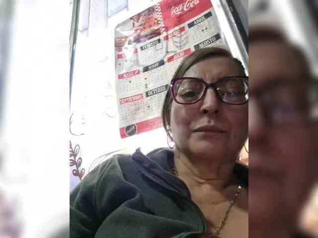 miatitsmature webcam