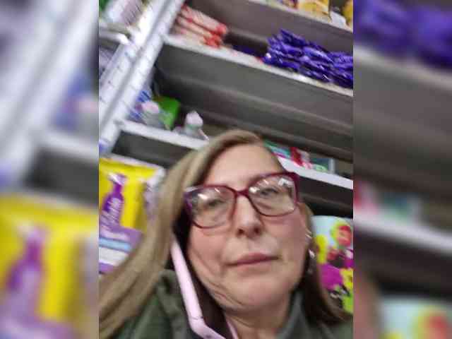 miatitsmature webcam