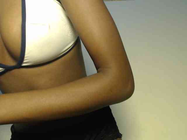 Tisha-amore webcam