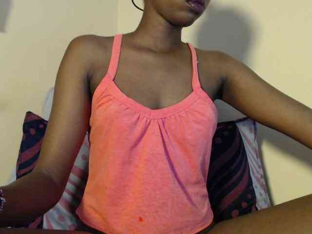 Tisha-amore webcam