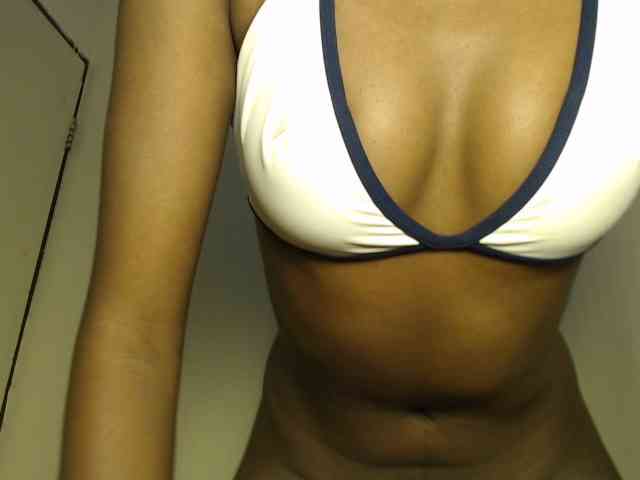 Tisha-amore webcam