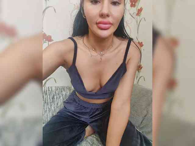 Zhuzha123 webcam