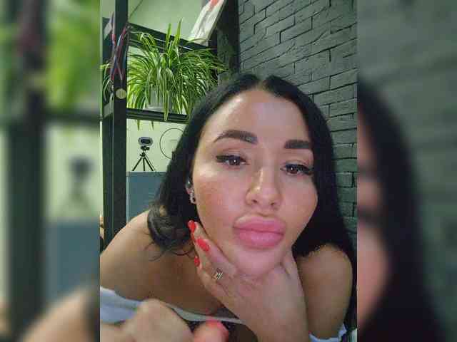 Zhuzha123 Live Webcam on BongaCams