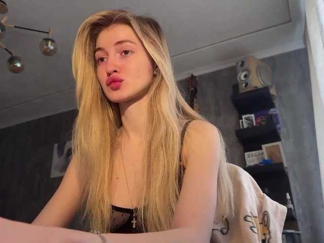  LilithTreasure chat room