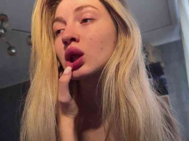 Lilith_Treasure webcam